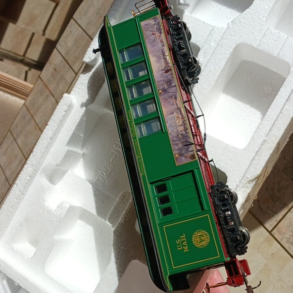 ThomasKinkade Other - Thomas Kinkade Christmas express Hawthorne village u.s.mail train car, new